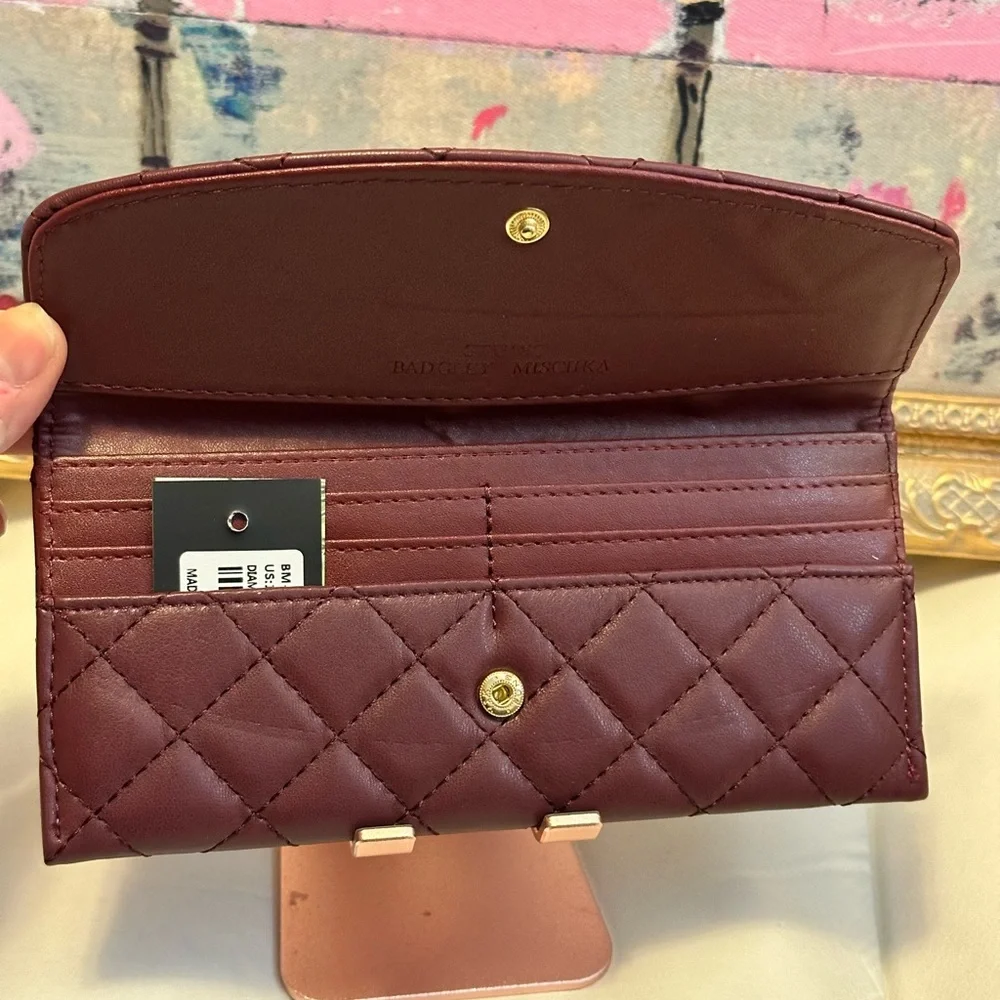 Badgley Mischka Quilted Vegan Leather Card Wallet NWT Burgundy